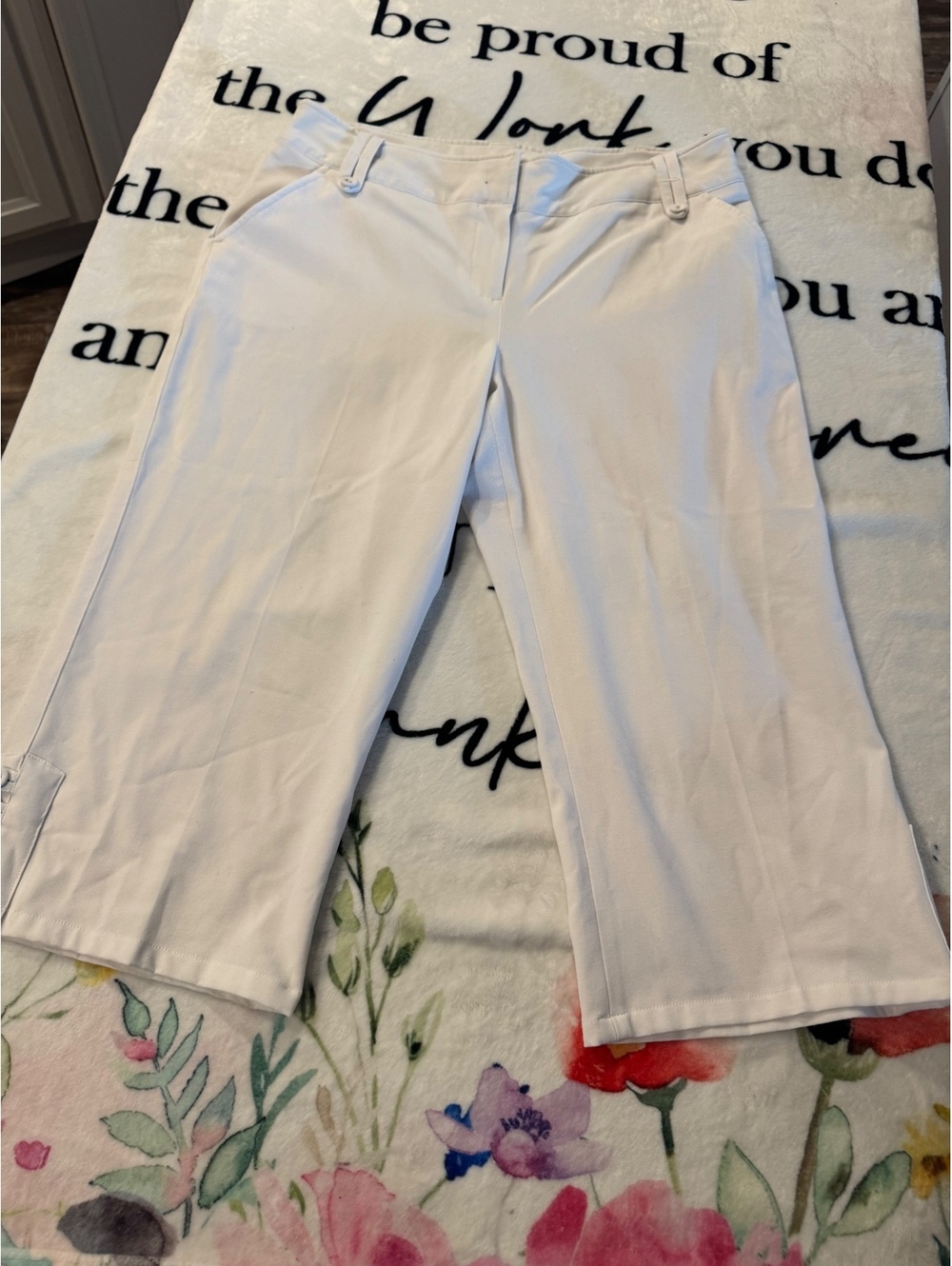 Cato Collection Women's Wide-Leg White Capris – Size 12